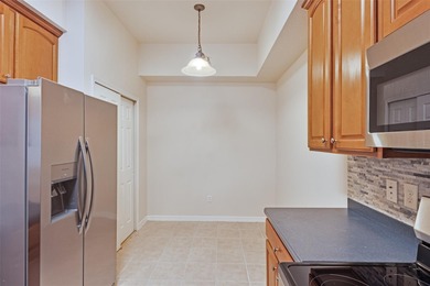 Welcome to this beautifully updated 2-bedroom, 2-bathroom condo on North Shore Golf Club in Florida - for sale on GolfHomes.com, golf home, golf lot