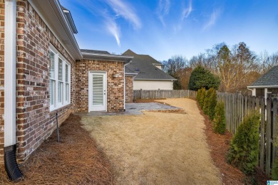 Welcome to 904 Linkside Way, a charming 3-bedroom, 3-bathroom on Greystone Golf and Country Club-Founders Course in Alabama - for sale on GolfHomes.com, golf home, golf lot