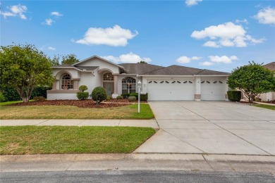 SELLER OFFERING A 15K CREDIT Towards Updates and Repairs!! The on Heritage Springs Country Club in Florida - for sale on GolfHomes.com, golf home, golf lot