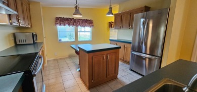 Stunning 3 bedroom 2 bath home in 55,+ Resort style community in on Zephyrhills Municipal Golf Course in Florida - for sale on GolfHomes.com, golf home, golf lot