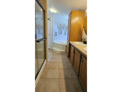 Stunning 3 bedroom 2 bath home in 55,+ Resort style community in on Zephyrhills Municipal Golf Course in Florida - for sale on GolfHomes.com, golf home, golf lot