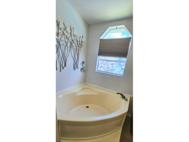 Stunning 3 bedroom 2 bath home in 55,+ Resort style community in on Zephyrhills Municipal Golf Course in Florida - for sale on GolfHomes.com, golf home, golf lot