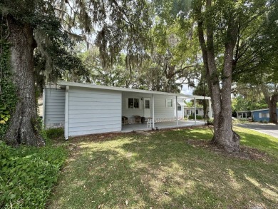 Gorgeous home now offered in the sought after Foxwood Farms on Ocala Palms Golf and Country Club in Florida - for sale on GolfHomes.com, golf home, golf lot