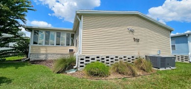 Stunning 3 bedroom 2 bath home in 55,+ Resort style community in on Zephyrhills Municipal Golf Course in Florida - for sale on GolfHomes.com, golf home, golf lot