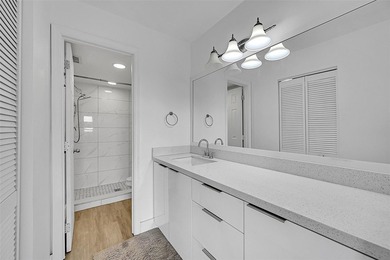 Back on the market!! Sunrise Lakes Phase 4, a charming and on Sunrise Lakes Phase IV Golf Course in Florida - for sale on GolfHomes.com, golf home, golf lot