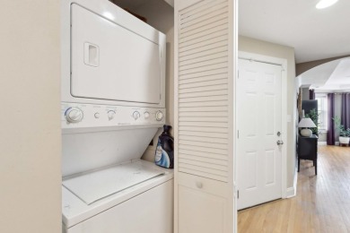Spacious and meticulously maintained 2BD/2BA in West Ridge! This on Robert Black Golf Course in Illinois - for sale on GolfHomes.com, golf home, golf lot