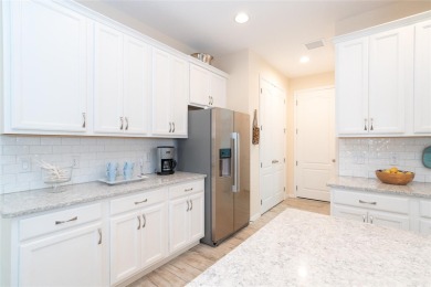 AFFORDABLE LUXURY! Full of light and comfort, this stunning on Rosedale Golf and Tennis Club in Florida - for sale on GolfHomes.com, golf home, golf lot