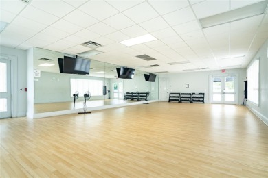 AFFORDABLE LUXURY! Full of light and comfort, this stunning on Rosedale Golf and Tennis Club in Florida - for sale on GolfHomes.com, golf home, golf lot