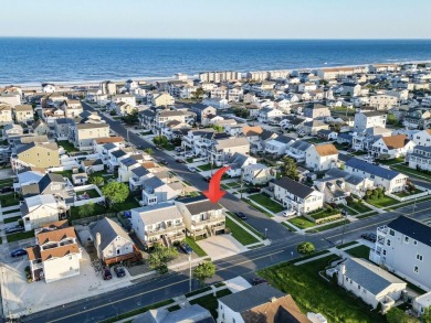 Welcome to your coastal retreat at 1000 E. Evans Blvd #B! This on The Links At Brigantine Beach in New Jersey - for sale on GolfHomes.com, golf home, golf lot