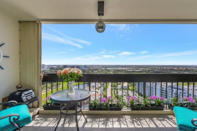 PENTHOUSE, VIEW PANORAMIC, BEAUTIFUL, IMMACULATE, BRIGHT, LARGE on The President Country Club in Florida - for sale on GolfHomes.com, golf home, golf lot