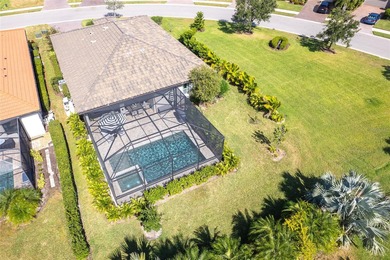 NEW PRICE! AFFORDABLE LUXURY! IDEAL LOCATION! Full of LIGHT and on Rosedale Golf and Tennis Club in Florida - for sale on GolfHomes.com, golf home, golf lot
