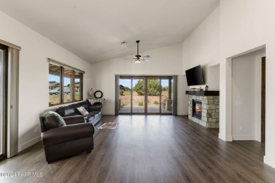 Don't miss this fabulous cottage home in the heart of Talking on Talking Rock Golf Club in Arizona - for sale on GolfHomes.com, golf home, golf lot