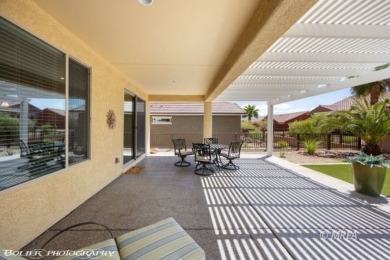 This delightful single-level 2-bedroom, 2-bathroom home is on Conestoga Golf Club in Nevada - for sale on GolfHomes.com, golf home, golf lot