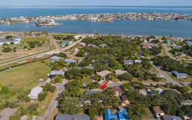 Welcome to this beautifully updated 2544 sq. ft. home on on Rockport Country Club in Texas - for sale on GolfHomes.com, golf home, golf lot