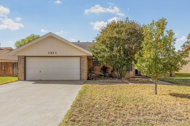 Conveniently situated near the golf course, this well-maintained on Andrews County Golf Course in Texas - for sale on GolfHomes.com, golf home, golf lot