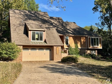 I am pleased to share a new listing north of Orchards Golf on Alvamar Orchards in Kansas - for sale on GolfHomes.com, golf home, golf lot