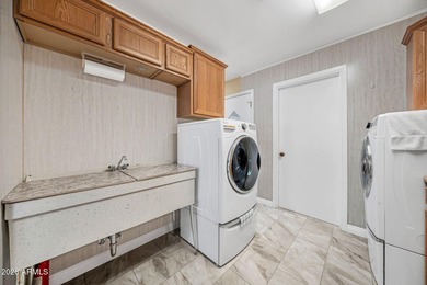 Looking for a 2 bedroom 2 bath home PLUS DEN in Sun City?? on Sun City Lakes West and East in Arizona - for sale on GolfHomes.com, golf home, golf lot