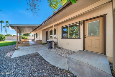 Looking for a 2 bedroom 2 bath home PLUS DEN in Sun City?? on Sun City Lakes West and East in Arizona - for sale on GolfHomes.com, golf home, golf lot