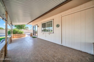 Looking for a 2 bedroom 2 bath home PLUS DEN in Sun City?? on Sun City Lakes West and East in Arizona - for sale on GolfHomes.com, golf home, golf lot