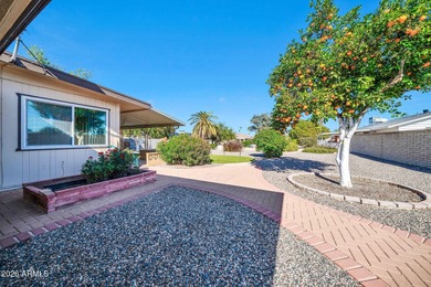 Looking for a 2 bedroom 2 bath home PLUS DEN in Sun City?? on Sun City Lakes West and East in Arizona - for sale on GolfHomes.com, golf home, golf lot