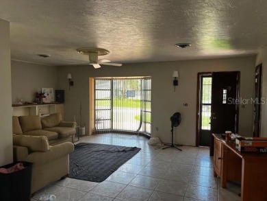 Short Sale. Don't miss this chance to own a pool home in Venice on Venice East Golf Club in Florida - for sale on GolfHomes.com, golf home, golf lot