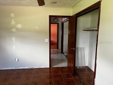 Short Sale. Don't miss this chance to own a pool home in Venice on Venice East Golf Club in Florida - for sale on GolfHomes.com, golf home, golf lot