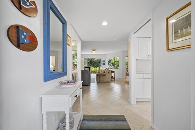 Welcome to this adorable 1st-floor 2-bedroom, 2-bathroom Club on Mariner Sands Country Club in Florida - for sale on GolfHomes.com, golf home, golf lot