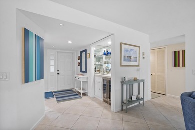 Welcome to this adorable 1st-floor 2-bedroom, 2-bathroom Club on Mariner Sands Country Club in Florida - for sale on GolfHomes.com, golf home, golf lot