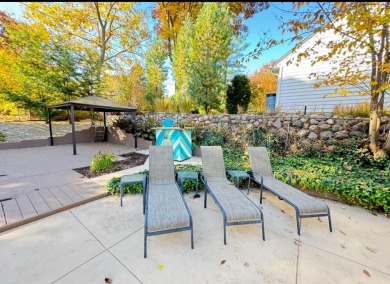 Stunning mid-century contemporary tri-level with inground pool on Forest Hills Country Club in Illinois - for sale on GolfHomes.com, golf home, golf lot