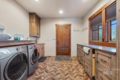 Welcome to this Mountain retreat that offers luxury and comfort on Jug Mountain Ranch Golf Course in Idaho - for sale on GolfHomes.com, golf home, golf lot