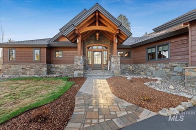 Welcome to this Mountain retreat that offers luxury and comfort on Jug Mountain Ranch Golf Course in Idaho - for sale on GolfHomes.com, golf home, golf lot