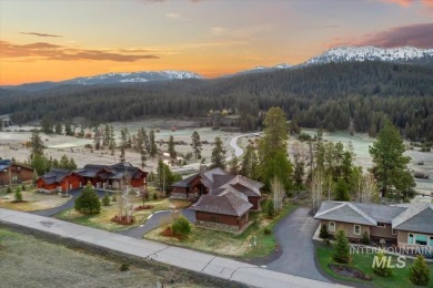 Welcome to this Mountain retreat that offers luxury and comfort on Jug Mountain Ranch Golf Course in Idaho - for sale on GolfHomes.com, golf home, golf lot