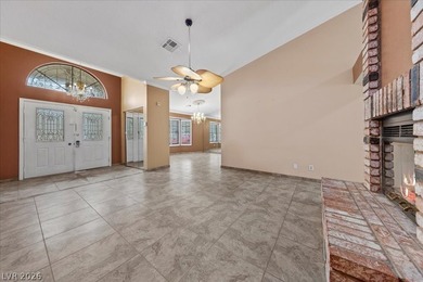 SELLER OFFERING $5,000 TOWARDS BUYER'S CLOSING COSTS! Welcome on Los Prados Golf Course in Nevada - for sale on GolfHomes.com, golf home, golf lot