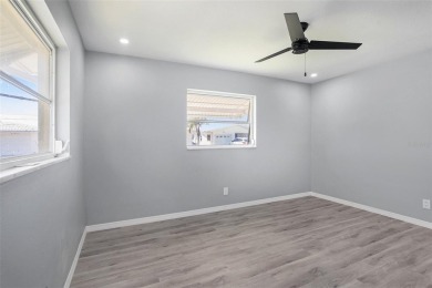 NEWS FLASH! AT ASKING PRICE, SELLER IS OFFERING $3000 TOWARDS on Mainlands Golf Club in Florida - for sale on GolfHomes.com, golf home, golf lot