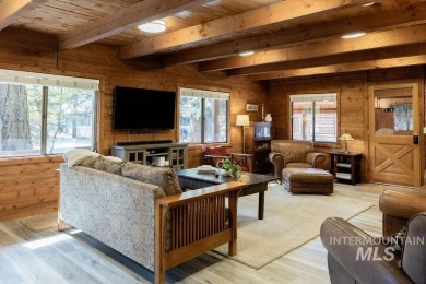 Enjoy the best of McCall living! Located on a dead end street on McCall Municipal Golf Course in Idaho - for sale on GolfHomes.com, golf home, golf lot