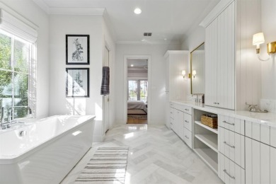 **OFFERED FULLY FURNISHED WITH GOLF CART**

This home is the on Long Cove Golf Course in Texas - for sale on GolfHomes.com, golf home, golf lot