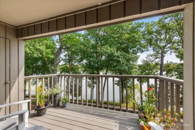 PREMIUM LAKE LOCATION! LAKE VIEWS FROM BALCONY, LIVING ROOM on Lake Barrington Shores Golf Course in Illinois - for sale on GolfHomes.com, golf home, golf lot