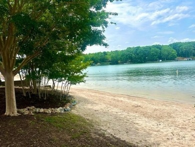 Travel & Leisure Magazine quoted Smith Mountain Lake as 'Lake on Mariners Landing Golf and Country Club in Virginia - for sale on GolfHomes.com, golf home, golf lot