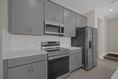 One or more photo(s) has been virtually staged. **ACTIVE on Reunion Resort Golf Course in Florida - for sale on GolfHomes.com, golf home, golf lot