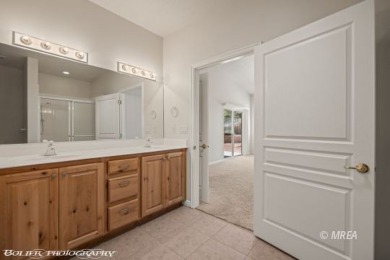 Welcome to this exceptionally clean and well-maintained townhome on Wolf Creek At Paradise Canyon in Nevada - for sale on GolfHomes.com, golf home, golf lot