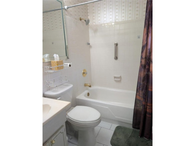 Location, location, location...Great opportunity to purchase a on Mainlands Golf Club in Florida - for sale on GolfHomes.com, golf home, golf lot