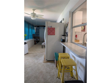Location, location, location...Great opportunity to purchase a on Mainlands Golf Club in Florida - for sale on GolfHomes.com, golf home, golf lot