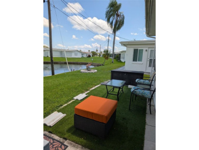 Location, location, location...Great opportunity to purchase a on Mainlands Golf Club in Florida - for sale on GolfHomes.com, golf home, golf lot