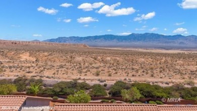 Welcome to this exceptionally clean and well-maintained townhome on Wolf Creek At Paradise Canyon in Nevada - for sale on GolfHomes.com, golf home, golf lot