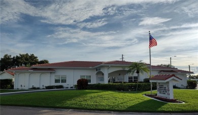 Location, location, location...Great opportunity to purchase a on Mainlands Golf Club in Florida - for sale on GolfHomes.com, golf home, golf lot