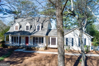 Beautiful well maintained home with backyard view of golf course on Canongate On White Oak Golf Course in Georgia - for sale on GolfHomes.com, golf home, golf lot