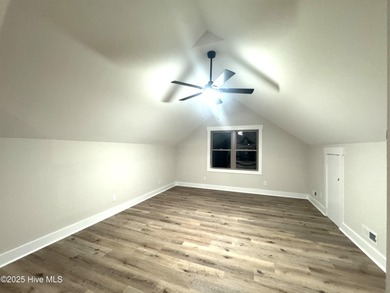 GOLF FRONT! COMPLETELY REMODELED! This stunning 3-bedroom on Seven Lakes Country Club in North Carolina - for sale on GolfHomes.com, golf home, golf lot