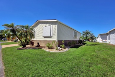 Welcome home to 476 Bimini Dr in award winning Port Charlotte on Kings Gate Golf Club in Florida - for sale on GolfHomes.com, golf home, golf lot