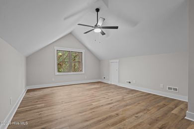 GOLF FRONT! COMPLETELY REMODELED! This stunning 3-bedroom on Seven Lakes Country Club in North Carolina - for sale on GolfHomes.com, golf home, golf lot