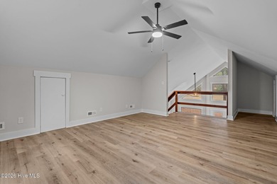 GOLF FRONT! COMPLETELY REMODELED! This stunning 3-bedroom on Seven Lakes Country Club in North Carolina - for sale on GolfHomes.com, golf home, golf lot